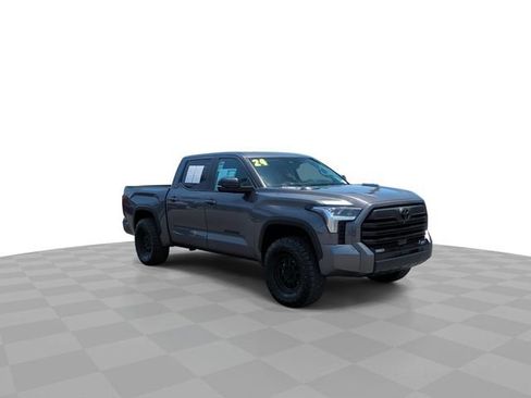 Used 2024 Toyota Tundra Limited AWD/4WD image 2
