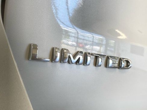 Used 2023 Ford Expedition Max Limited AWD/4WD image 7