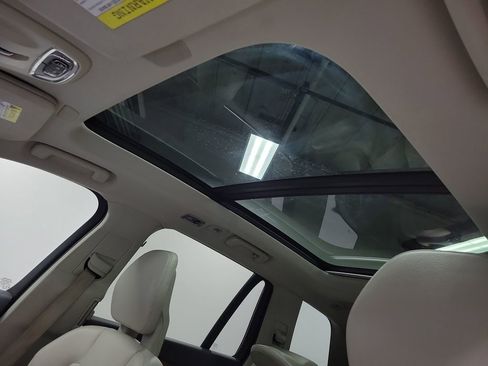 Used 2021 Volvo XC90 T8 Inscription Expression w/ Protection Package Premier image 14