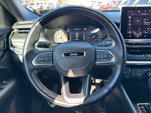 Certified 2022 Jeep Compass Limited image 7