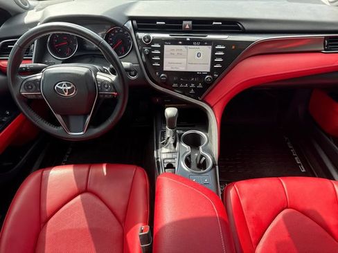 Used 2019 Toyota Camry XSE FWD image 10
