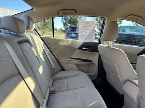 Used 2016 Honda Accord LX image 24