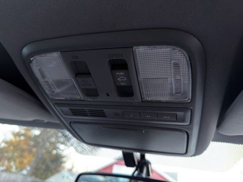 Used 2014 Honda Pilot Touring image 24