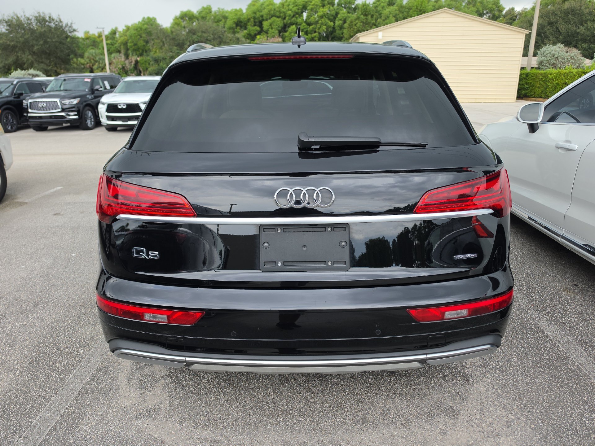 Used 2021 Audi Q5 2.0T Premium w/ Convenience Package AWD/4WD image 5
