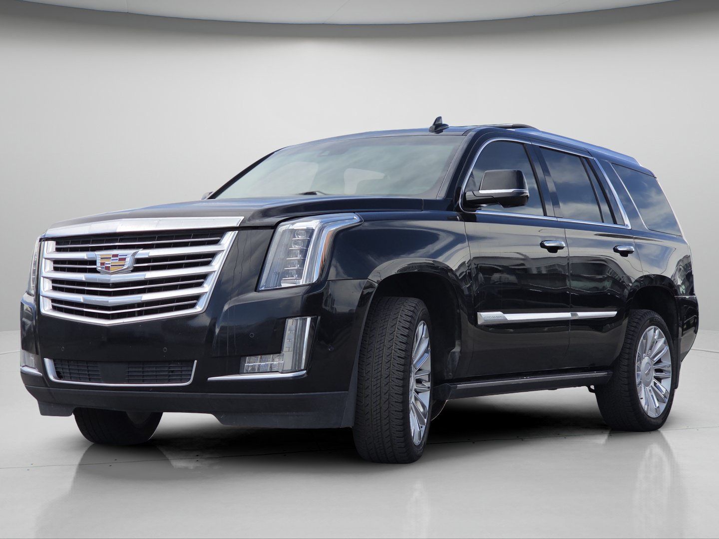 Used 2017 Cadillac Escalade Platinum AWD/4WD image 27