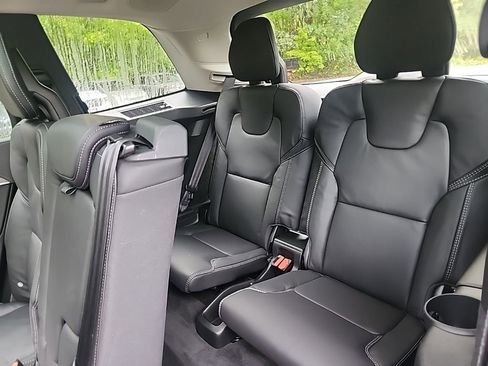 Certified 2025 Volvo XC90 B6 Ultra w/ Protection Package AWD/4WD image 31