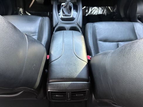 Used 2018 Nissan Rogue SL FWD image 15