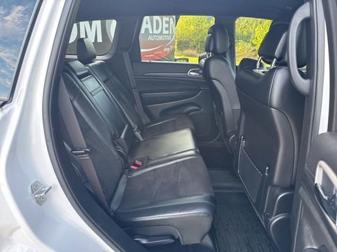 Used 2021 Jeep Grand Cherokee Laredo X image 26