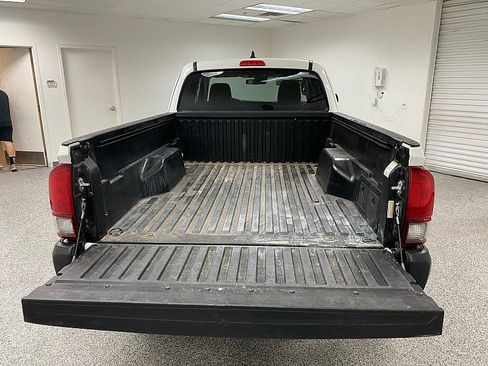 Used 2021 Toyota Tacoma SR image 17