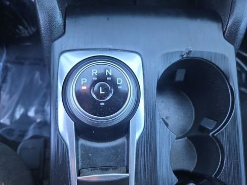 Used 2021 Ford Escape SE w/ SE Sport Appearance Package FWD image 27