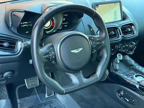 Used 2019 Aston Martin V8 Vantage Coupe image 21