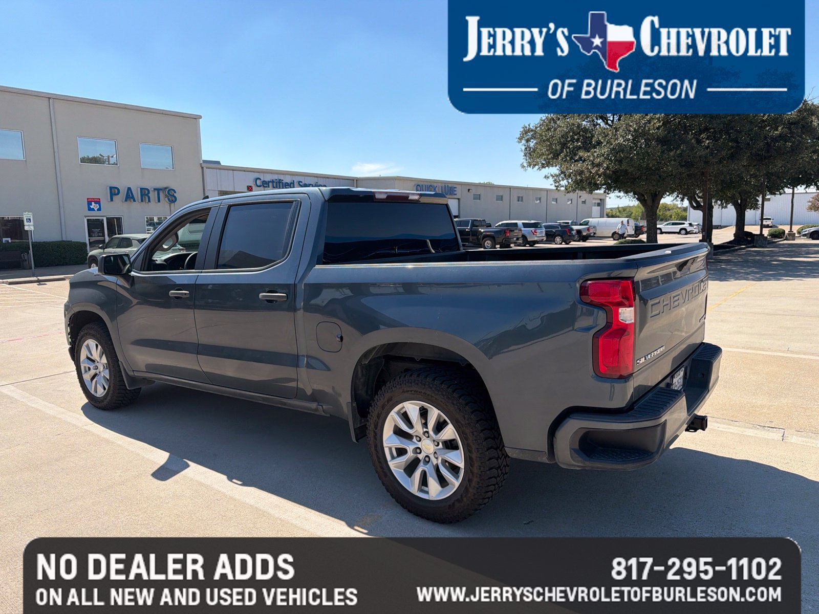 Used 2020 Chevrolet Silverado 1500 Custom w/ Custom Value Package RWD image 5