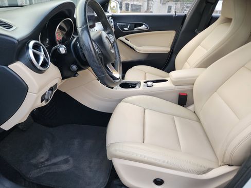 Used 2017 Mercedes-Benz CLA 250 CLA 250 Coupe image 21