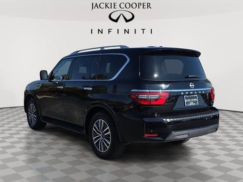 Used 2024 Nissan Armada SL image 7