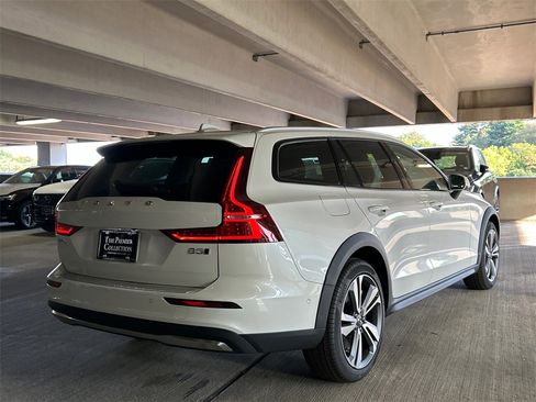 New 2026 Volvo V60 B5 Cross Country Plus w/ Protection Package Premier image 2