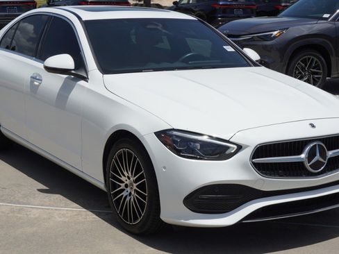 Used 2024 Mercedes-Benz C 300 Sedan image 3