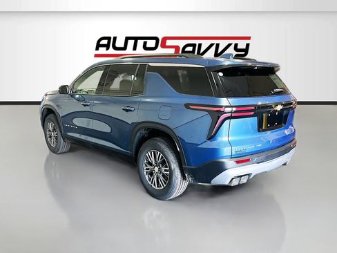 Used 2026 Chevrolet Traverse LT w/ Driver Confidence Package AWD/4WD image 5