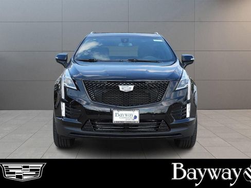 New 2026 Cadillac XT5 Luxury w/ LPO, ONYX Package image 10