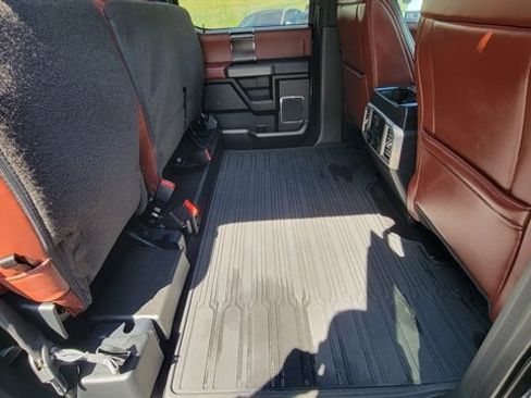 Used 2019 Ford F150 Platinum w/ Technology Package AWD/4WD image 50