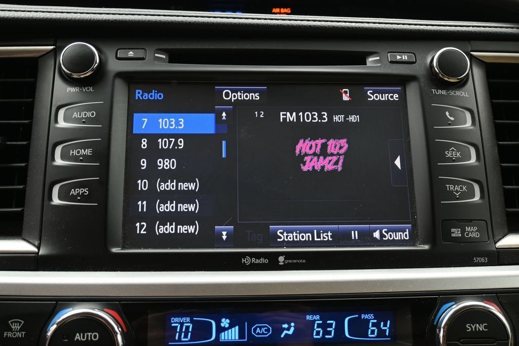 Used 2015 Toyota Highlander XLE AWD/4WD image 20