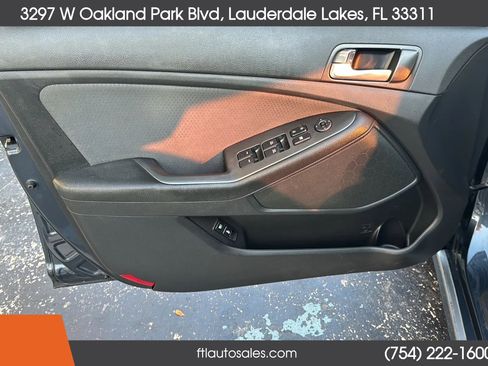Used 2015 Kia Optima LX FWD image 19