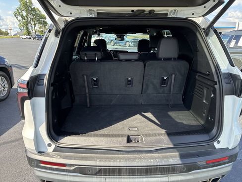 Used 2024 Chevrolet Traverse Z71 w/ LPO, Floor Liner Package AWD/4WD image 20