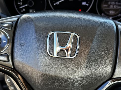 Used 2018 Honda HR-V EX image 24