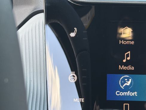 New 2026 Jeep Cherokee Limited image 36