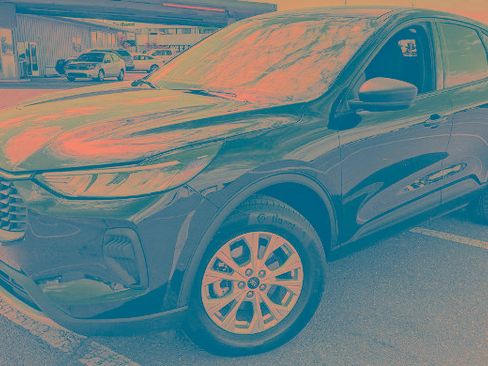 Certified 2025 Ford Escape Active AWD/4WD image 6