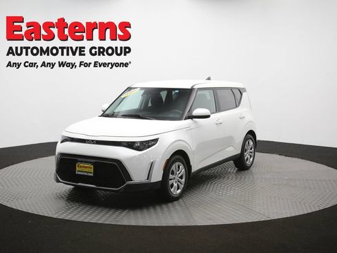 Used 2023 Kia Soul LX FWD image 53
