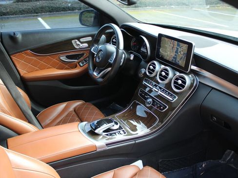 Used 2016 Mercedes-Benz C 450 AMG image 31