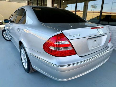 Used 2005 Mercedes-Benz E 320 Sedan image 5