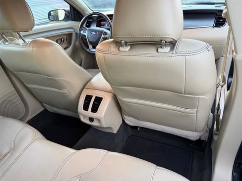 Used 2013 Ford Taurus SEL image 16