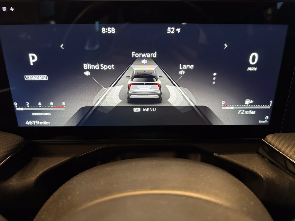 Used 2025 Nissan Kicks SR AWD/4WD image 10