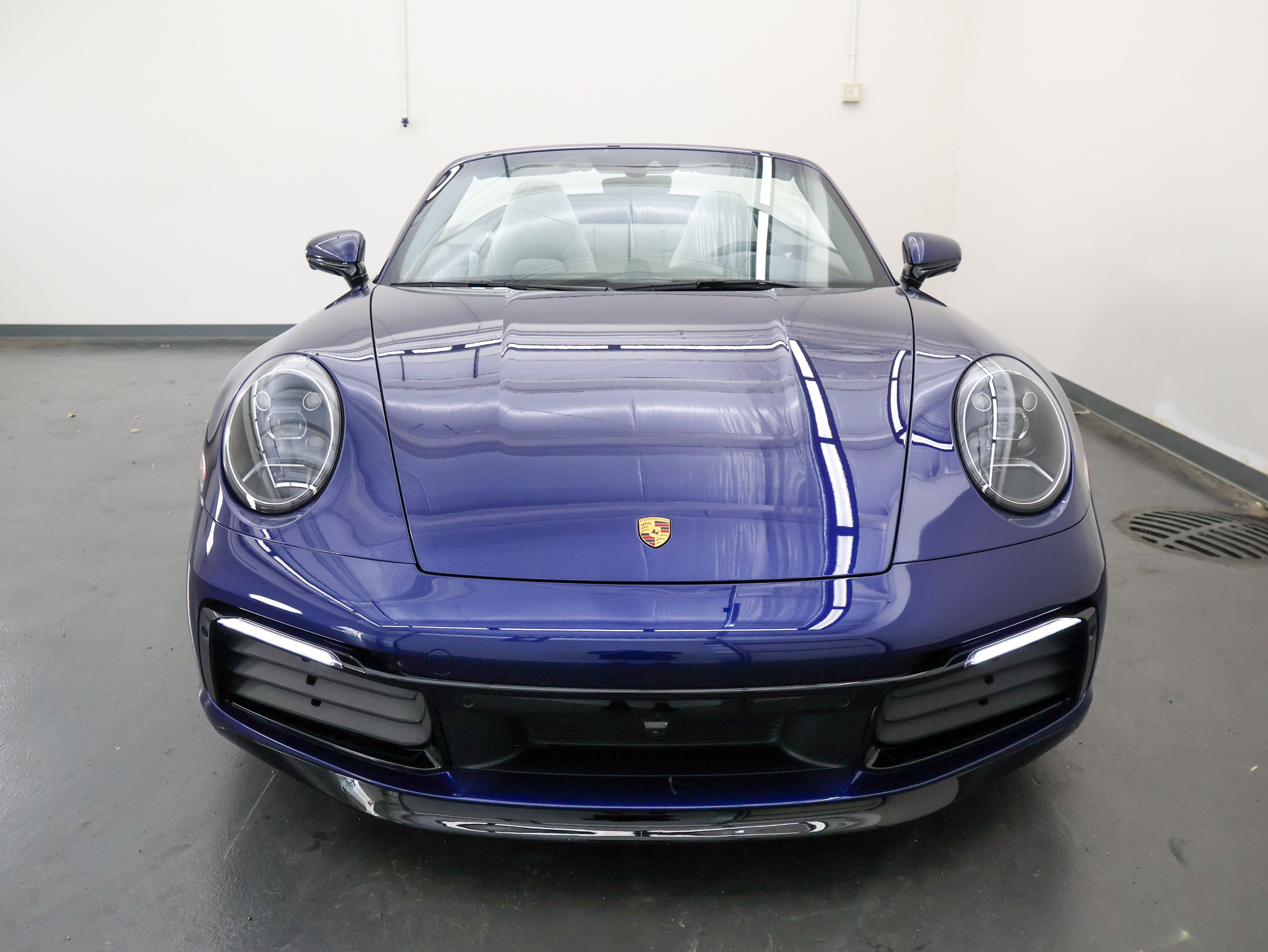Used 2024 Porsche 911 Carrera 4S AWD/4WD image 9