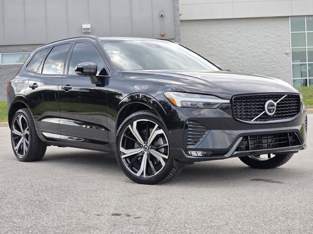 Used 2022 Volvo XC60 B6 R-Design w/ Advanced Package AWD/4WD image 10