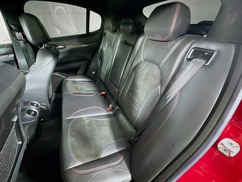 Used 2018 Alfa Romeo Stelvio Quadrifoglio w/ Driver Assist Dynamic Package AWD/4WD image 29