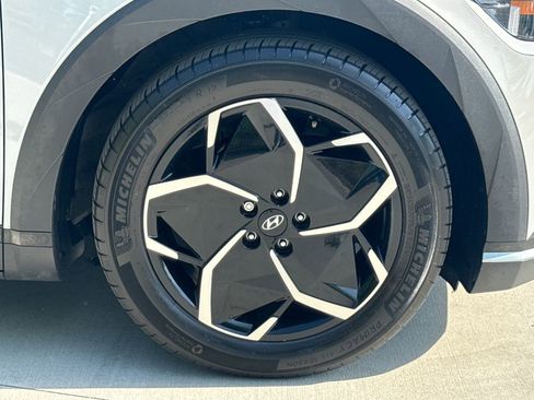 Used 2024 Hyundai Ioniq 5 SE image 11