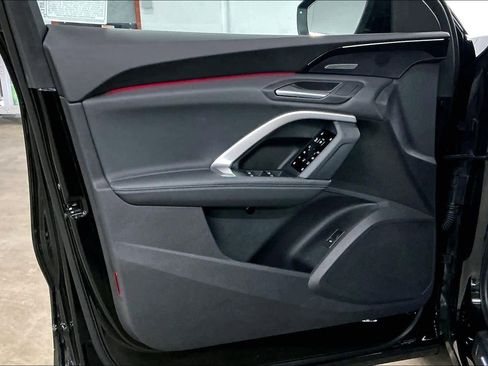 Certified 2025 Audi Q5 Prestige image 25