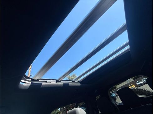 Used 2021 Land Rover Defender 110 S image 26