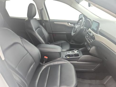 Used 2022 Ford Escape SEL w/ Technology Package image 15