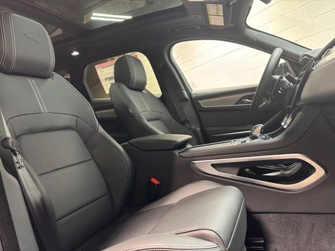 New 2026 Jaguar F-PACE R-Dynamic S image 31