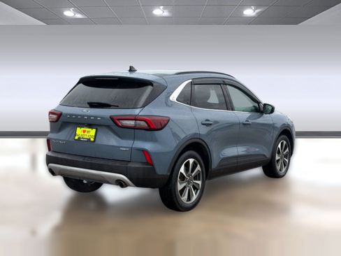 Used 2024 Ford Escape Platinum AWD/4WD image 9