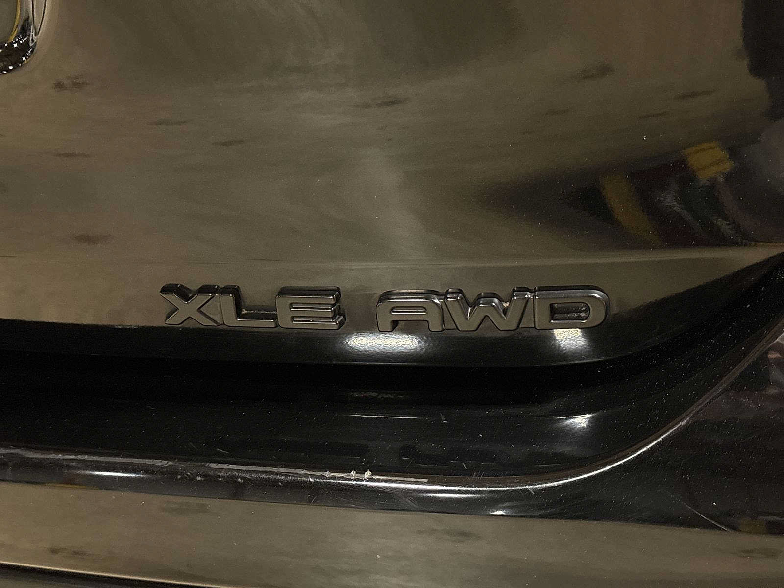 Used 2024 Toyota Highlander XLE AWD/4WD image 29