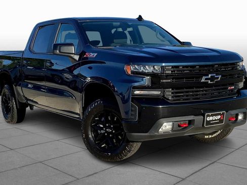 Used 2020 Chevrolet Silverado 1500 LT Trail Boss w/ Convenience Package AWD/4WD image 3