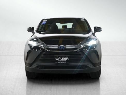 Used 2021 Toyota Venza LE w/ Carpet Mat Package (TMS) AWD/4WD image 8