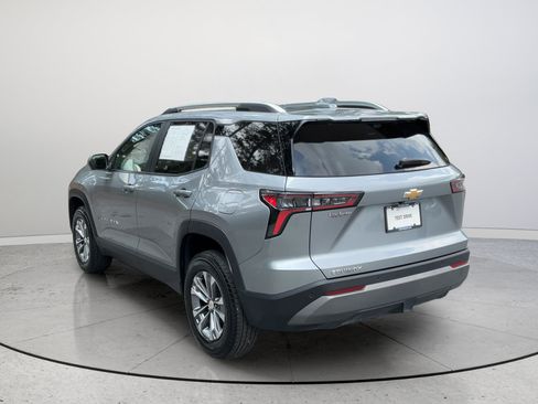 Used 2025 Chevrolet Equinox LT w/ Convenience Package II FWD image 9