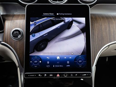 Used 2025 Mercedes-Benz GLC 350e 4MATIC w/ Driver Assistance Package image 23