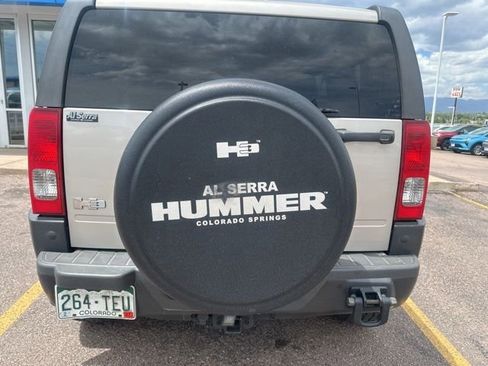 Used 2009 HUMMER H3 AWD/4WD image 5