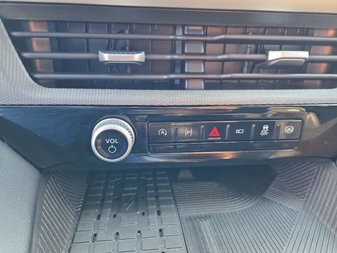 Certified 2025 Ford Explorer ST AWD/4WD image 30